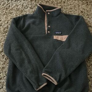 Small Patagonia Women's Synchilla Snap-T Fleece Pullover